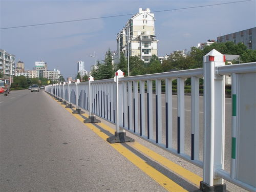 广东省锌钢道路护栏白蓝色规格 广东锌钢道路护栏规格